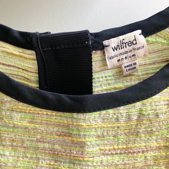 ARITZIA Wilfred textured top - Picture 3 of 6